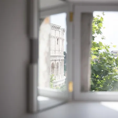 بيت ضيافة Colosseum Corner روما