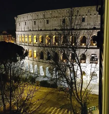Colosseum Corner