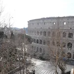 Colosseum Corner