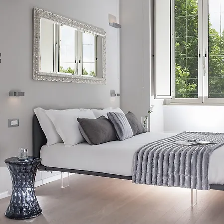 Colosseum Corner Řím