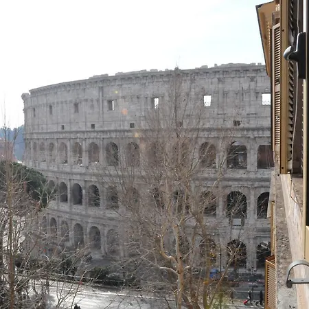 Colosseum Corner 4*