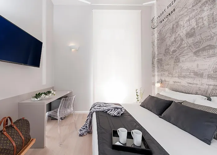 Colosseum Corner Rzym